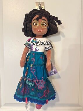 🆕WT Disney Encanto Mirabel Madrigal Plush Doll